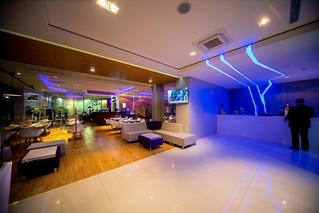 Rest Apartments Wroclaw Ngoại thất bức ảnh